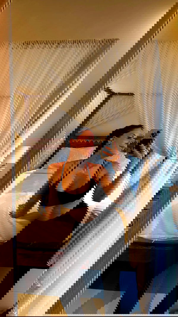 rebeccaschez rebeccaschez archive image