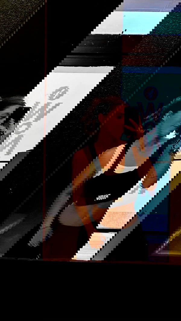 rebeccaschez rebeccaschez archive image