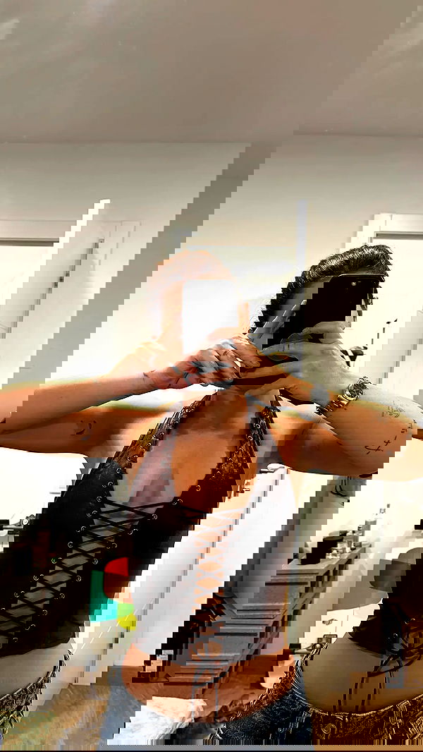 rebeccaschez rebeccaschez archive image