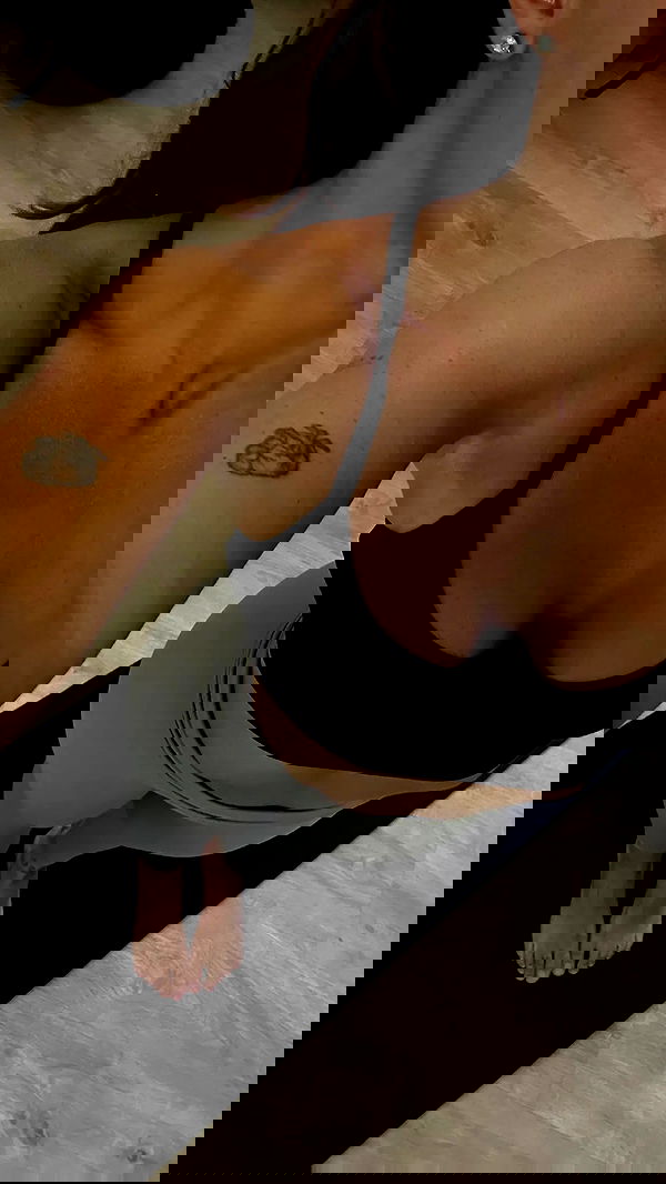 rebeccaschez rebeccaschez archive image