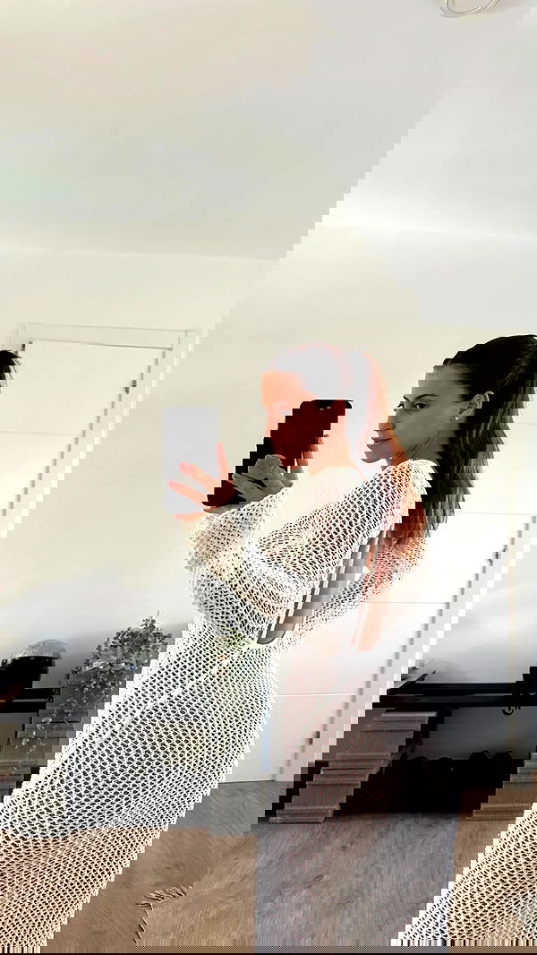 rebeccaschez rebeccaschez archive image