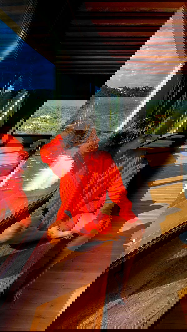 rebeccaschez rebeccaschez archive image