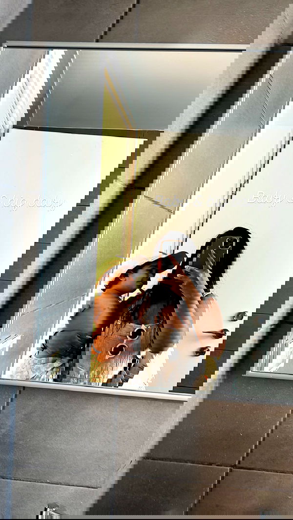 rebecka_tsadok rebecka_tsadok archive image