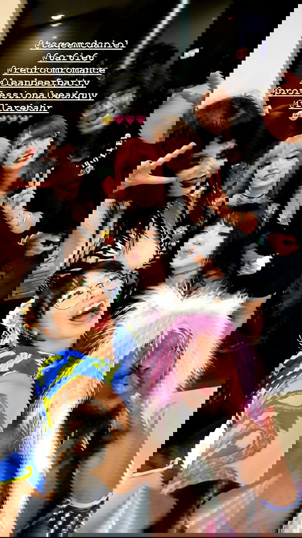 redroomromance redroomromance archive image