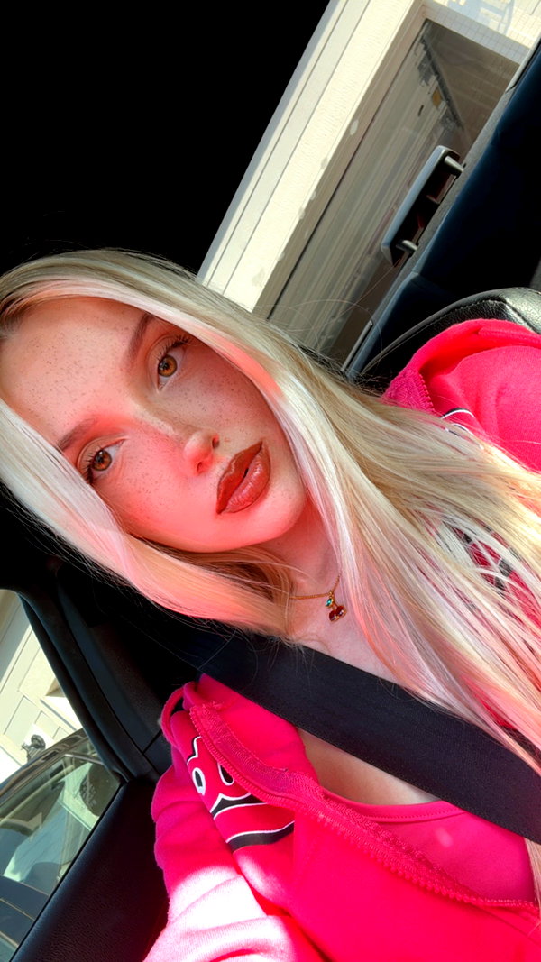 riaraexo instagram image archive image