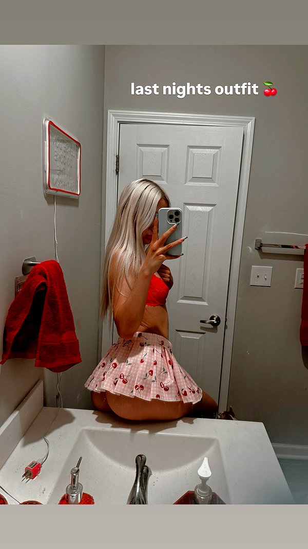 riaraexo instagram image archive image