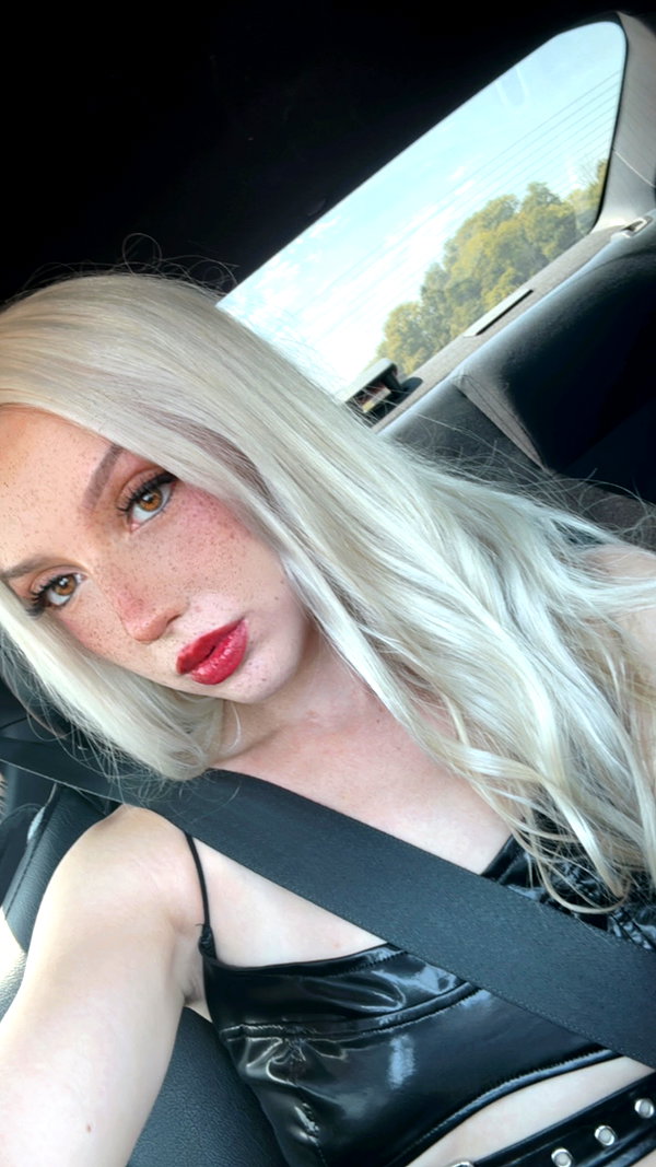 riaraexo instagram image archive image