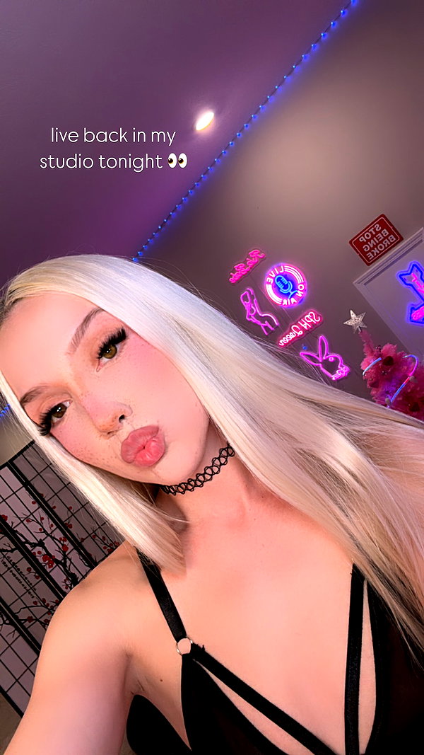 riaraexo instagram image archive image