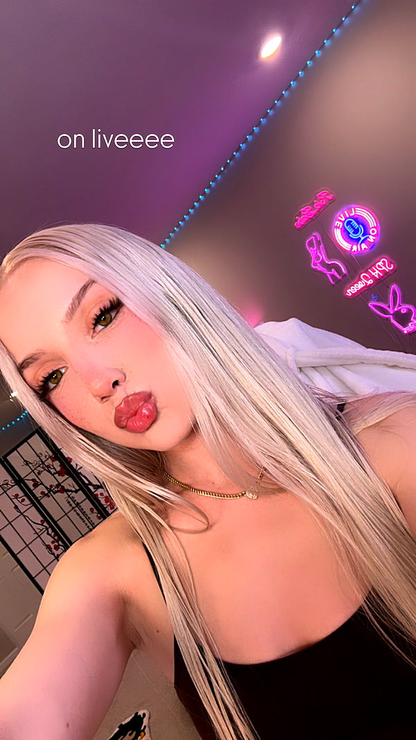 riaraexo instagram image archive image