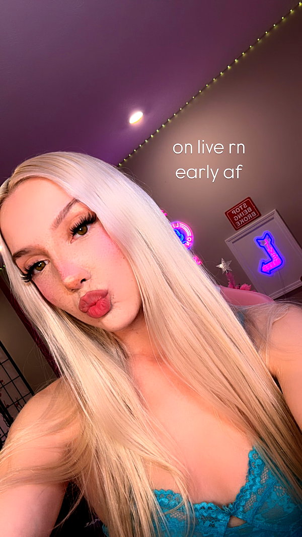 riaraexo instagram image archive image