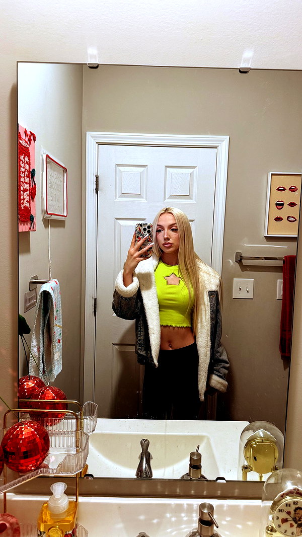 riaraexo instagram image archive image