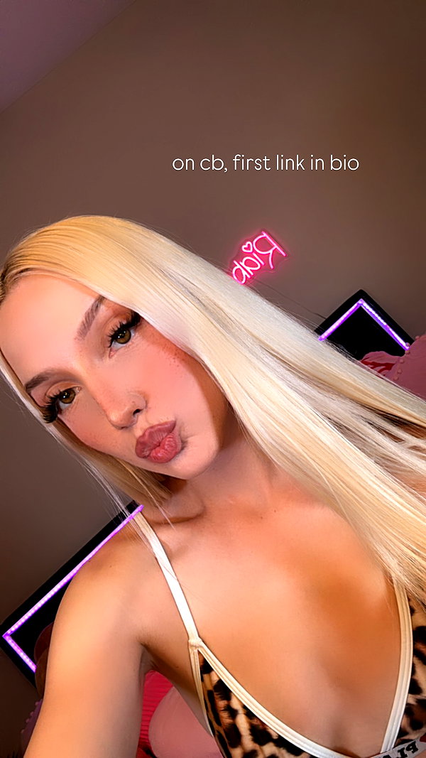 riaraexo instagram image archive image