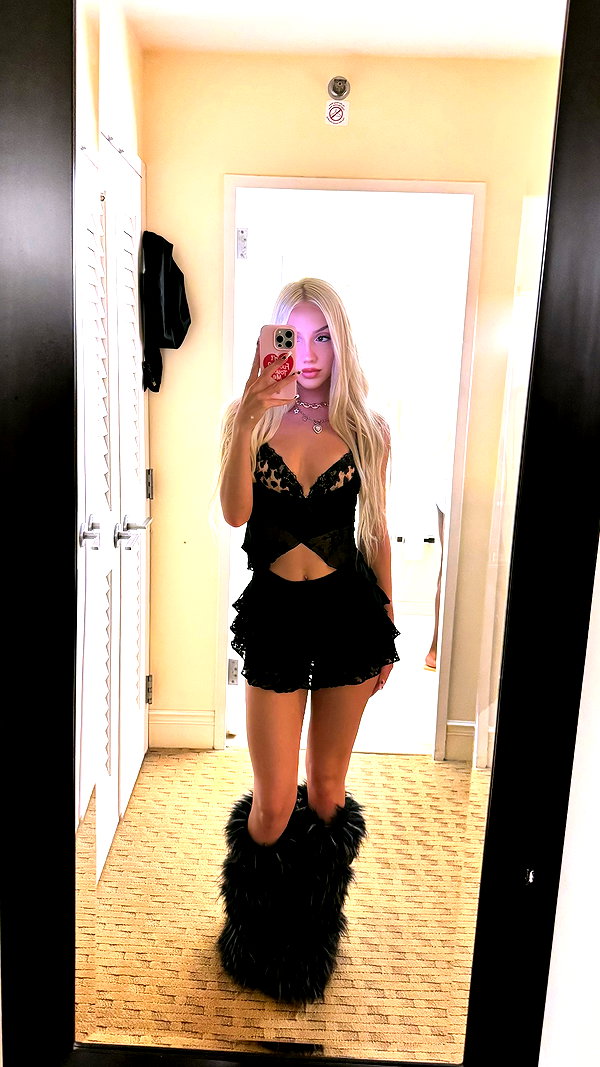 riaraexo instagram image archive image