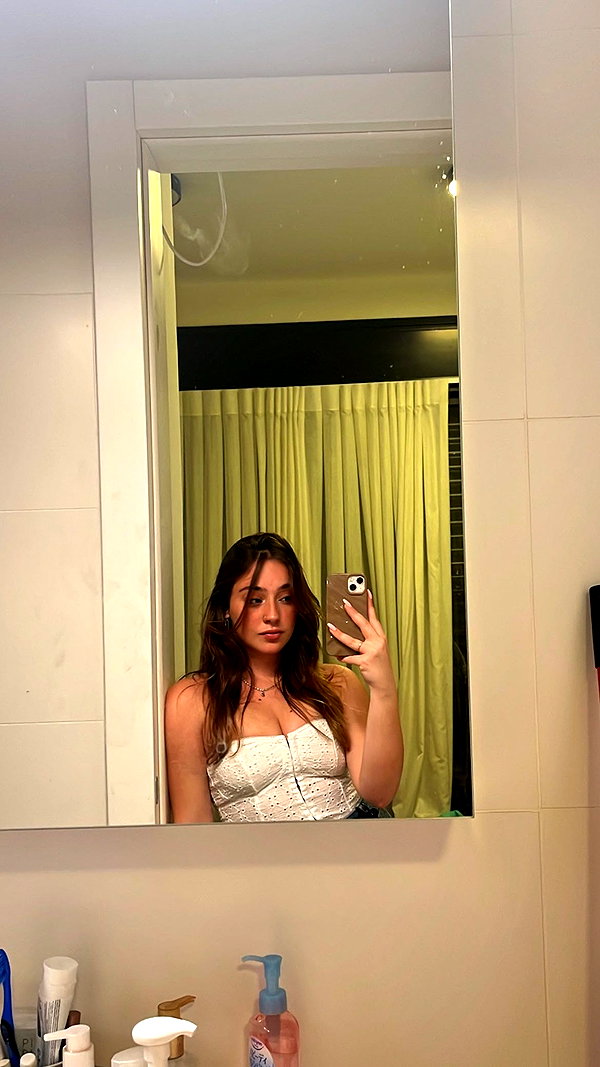 romi_azruel instagram image archive image