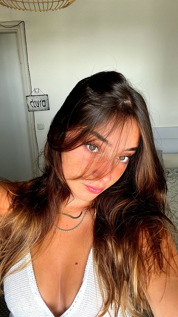 romi_azruel instagram image archive image