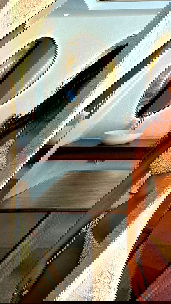 roni.benshushan roni.benshushan archive image