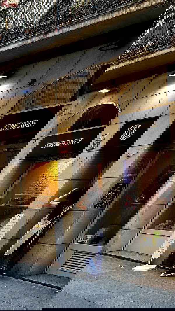 roni.benshushan roni.benshushan archive image