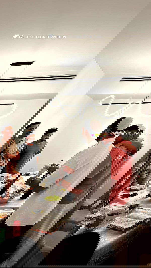 roni.benshushan roni.benshushan archive image