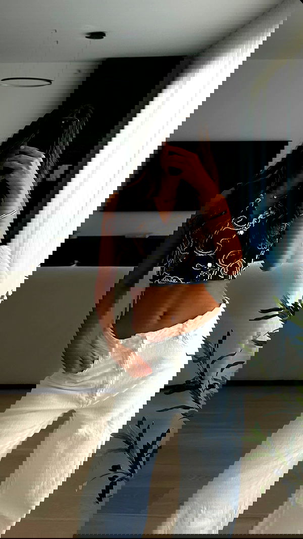 roni.benshushan roni.benshushan archive image