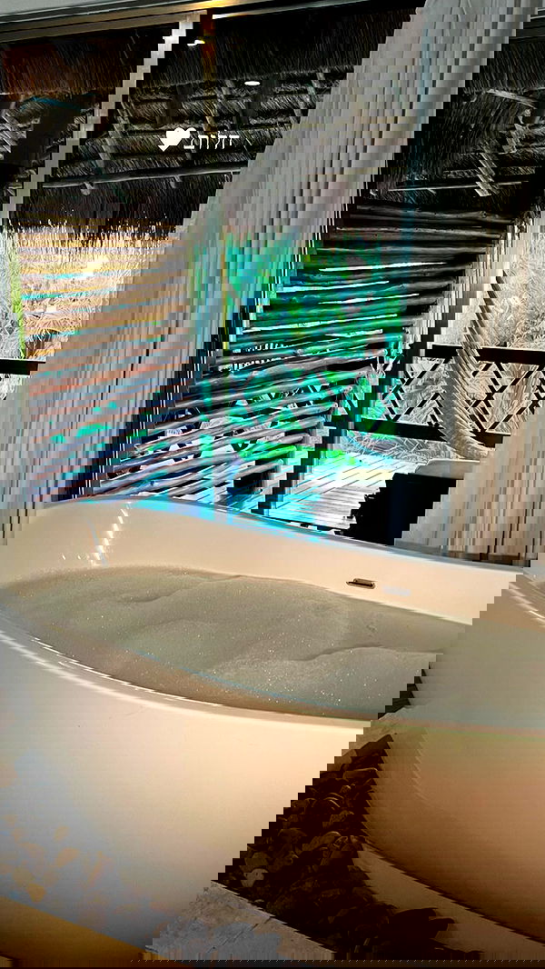 roni__moalem image ~ Altpins