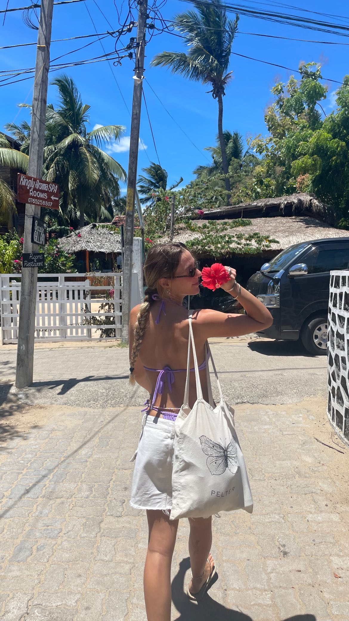 roni__moalem instagram image archive image