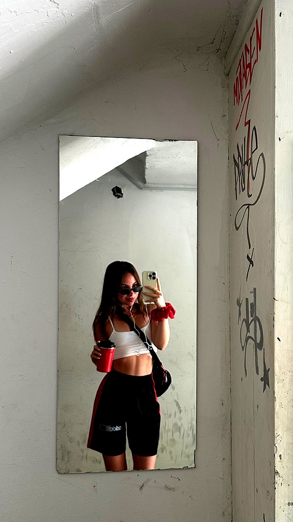 roni_ackerman instagram image archive image
