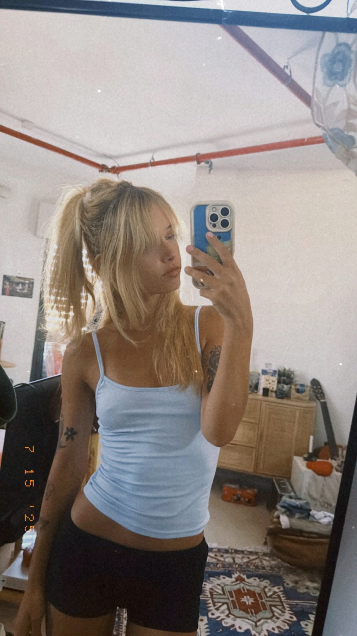 ronyida_ instagram image archive image