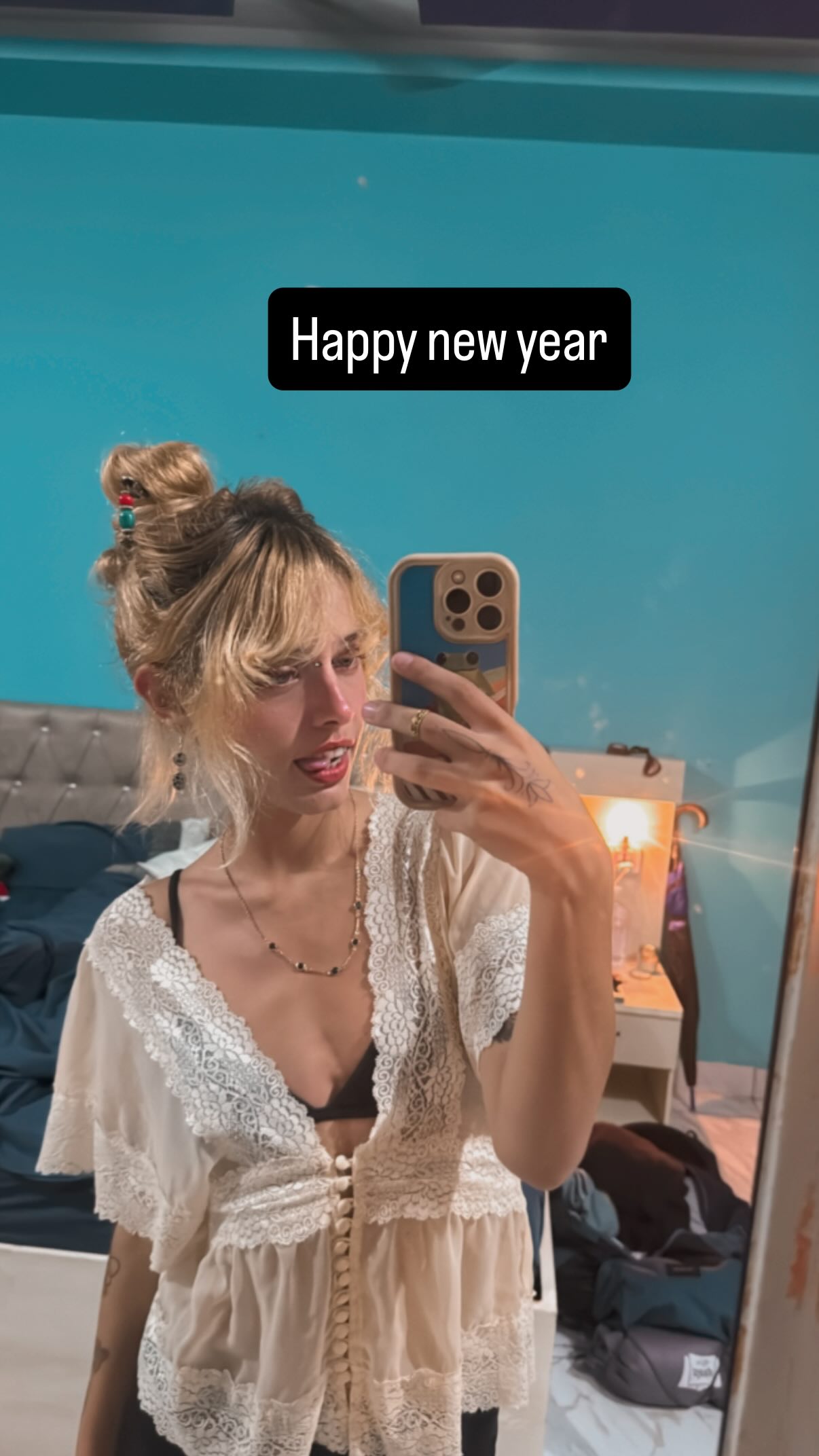 ronyida_ instagram image archive image