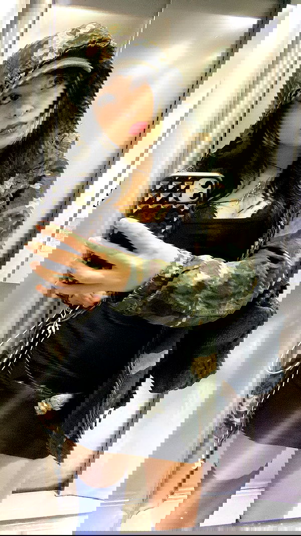 rose_xanne rose_xanne archive image