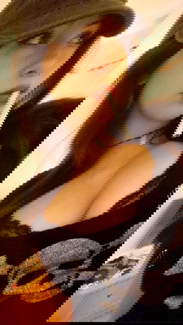 rose_xanne rose_xanne archive image