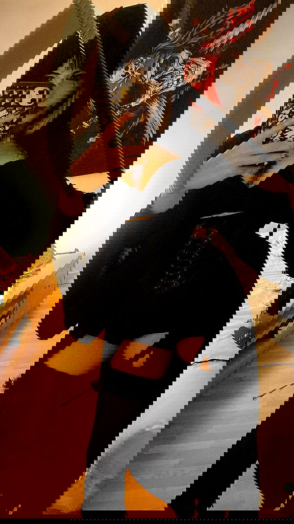 rose_xanne rose_xanne archive image