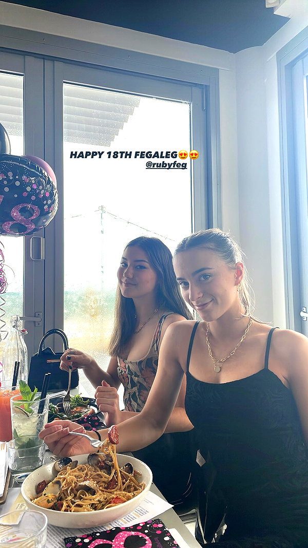 rozhinsafffar instagram image archive image