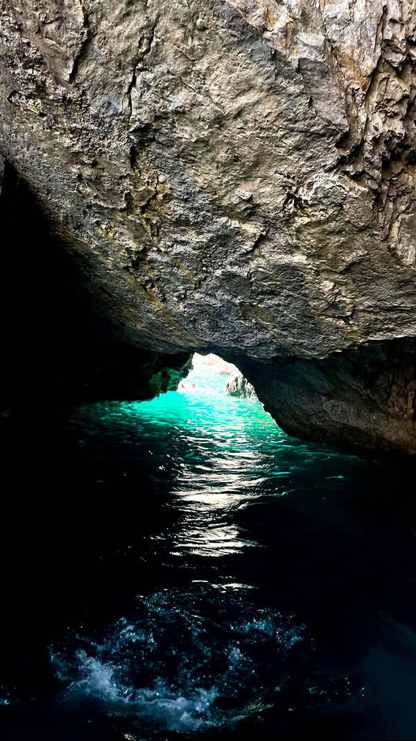 rozhinsafffar instagram image archive image