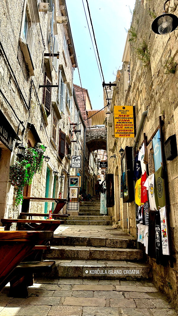 rozhinsafffar instagram image archive image