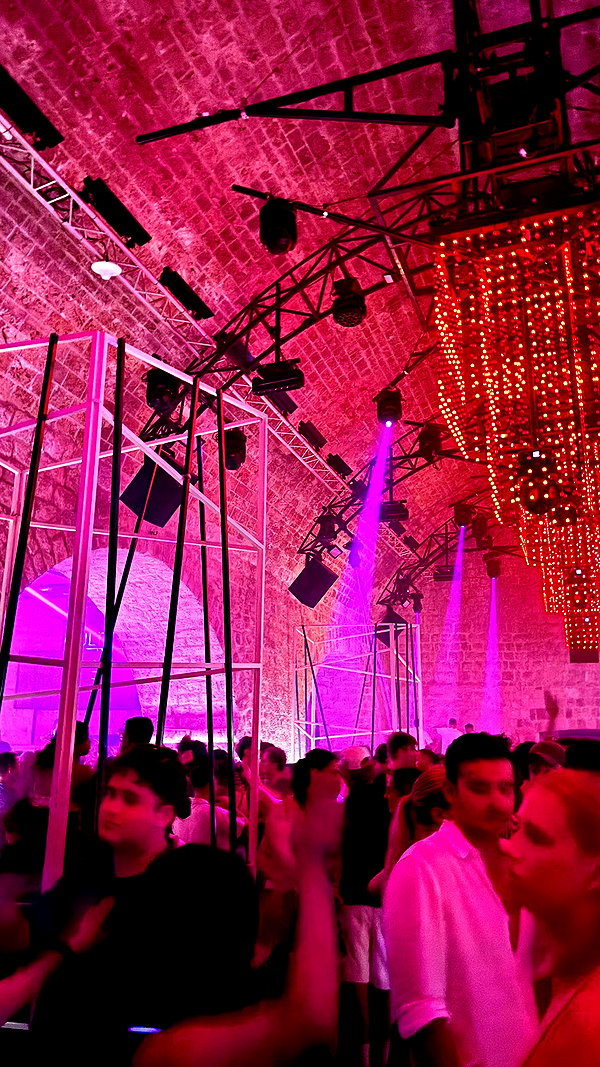 rozhinsafffar instagram image archive image
