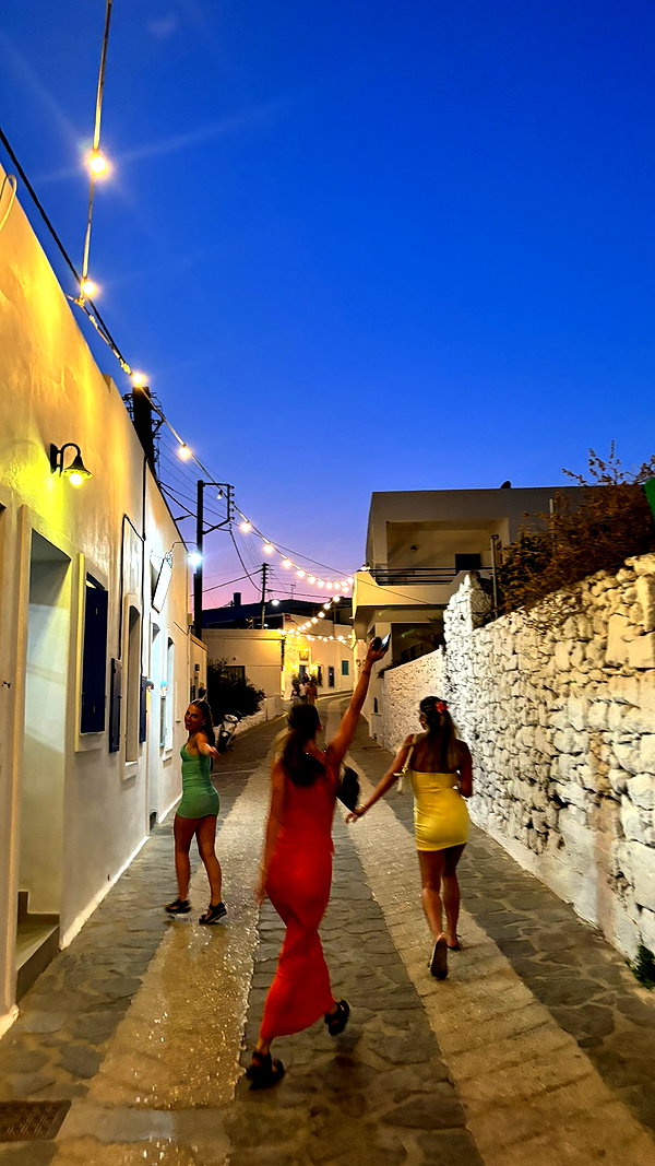 rozhinsafffar instagram image archive image