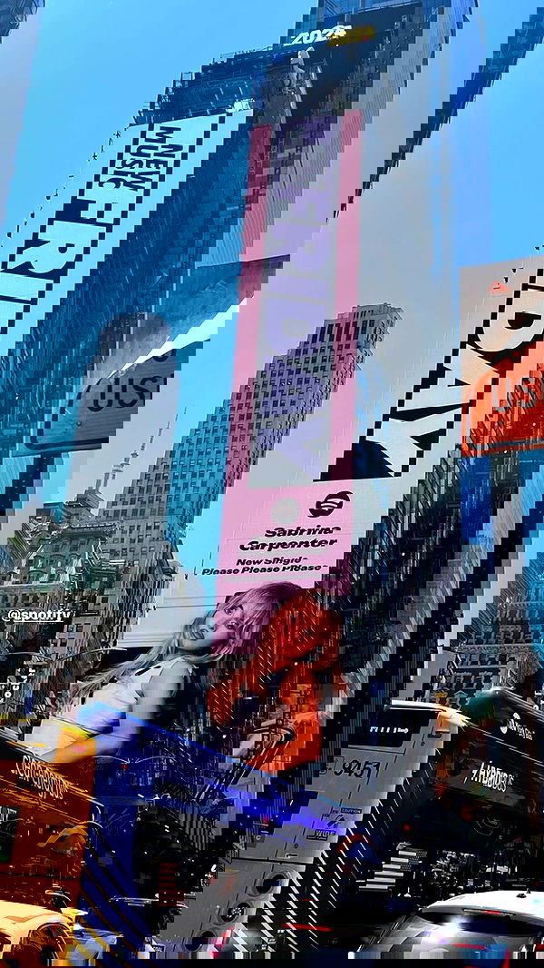 sabrinacarpenter sabrinacarpenter archive image