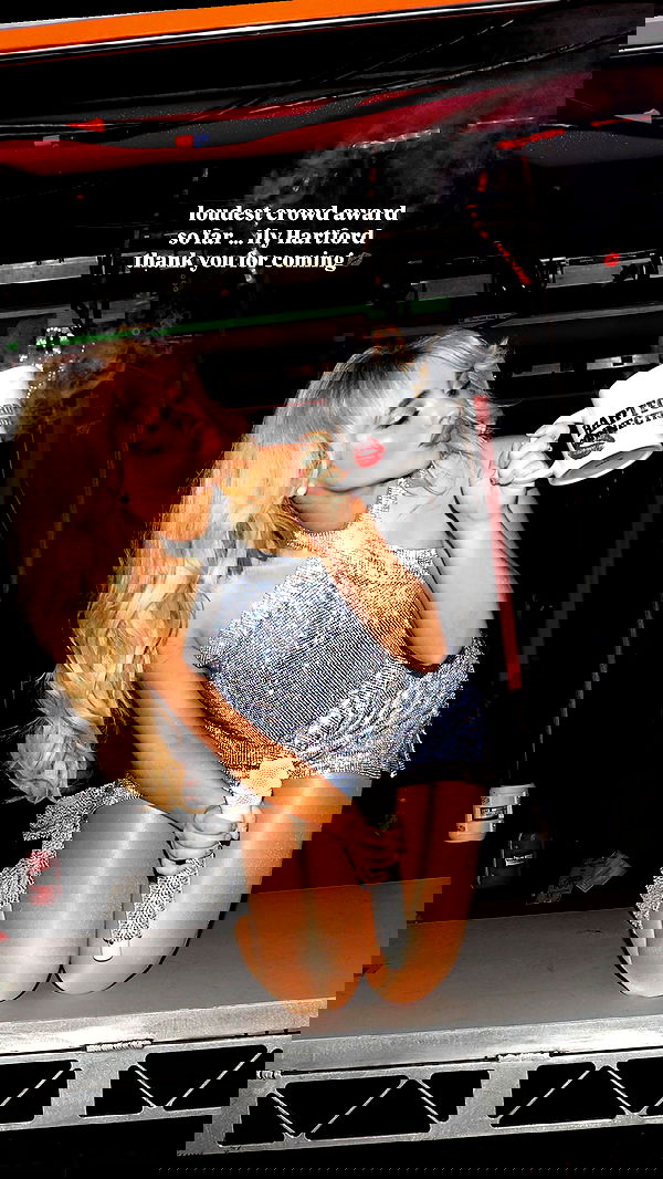 sabrinacarpenter sabrinacarpenter archive image