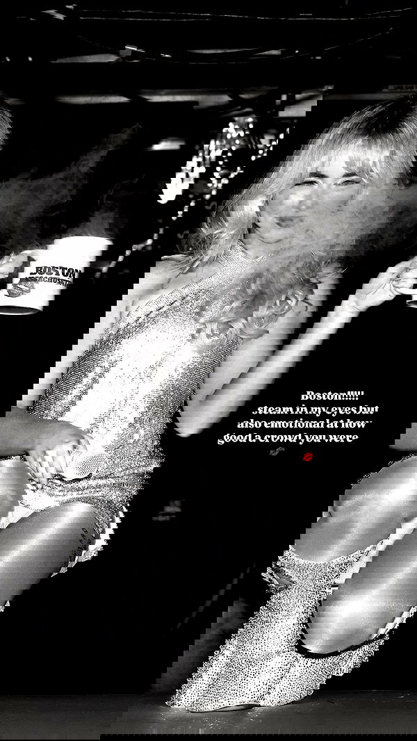 sabrinacarpenter sabrinacarpenter archive image