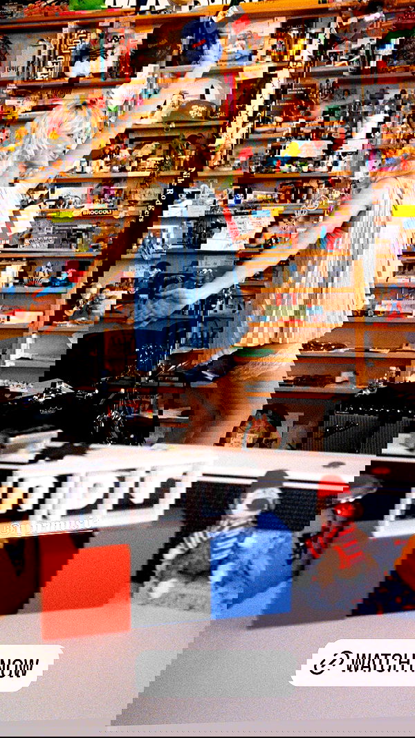 sabrinacarpenter sabrinacarpenter archive image