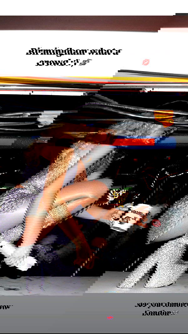 sabrinacarpenter sabrinacarpenter archive image