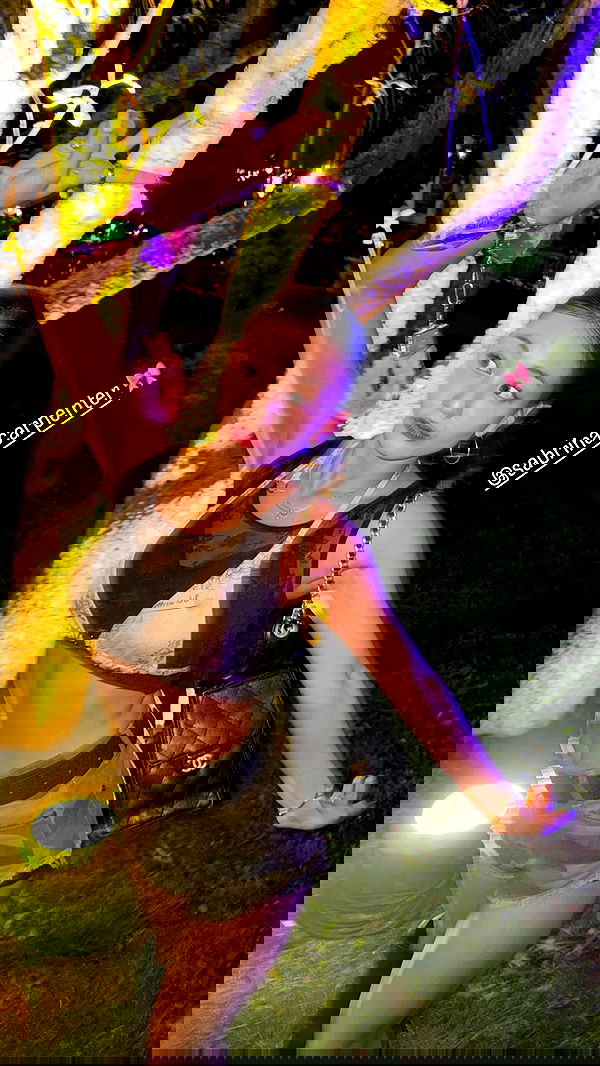 sabrinacarpenter sabrinacarpenter archive image