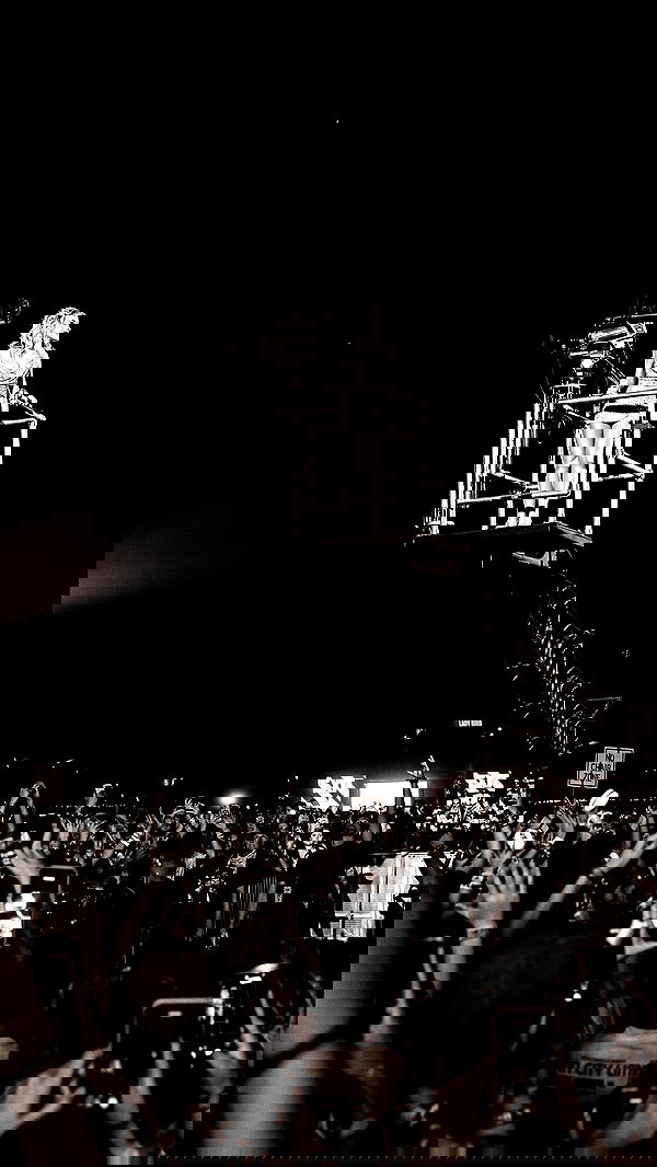 sabrinacarpenter sabrinacarpenter archive image