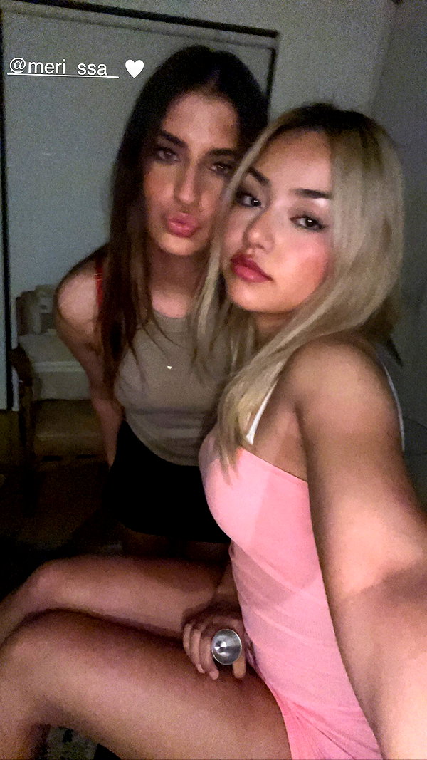 samanthafl0res samanthafl0res archive image