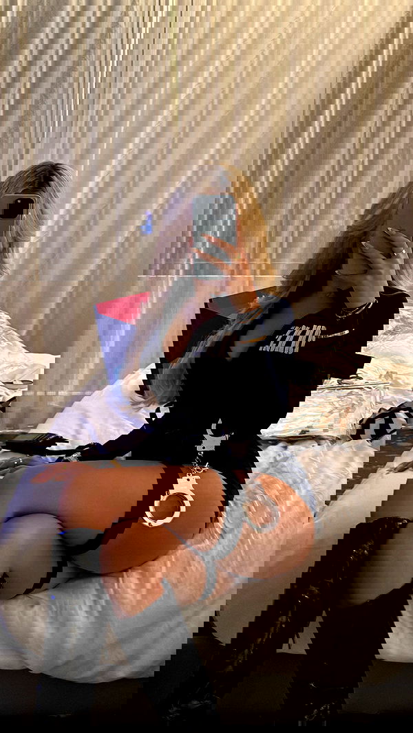 samantra_official image ~ Altpins