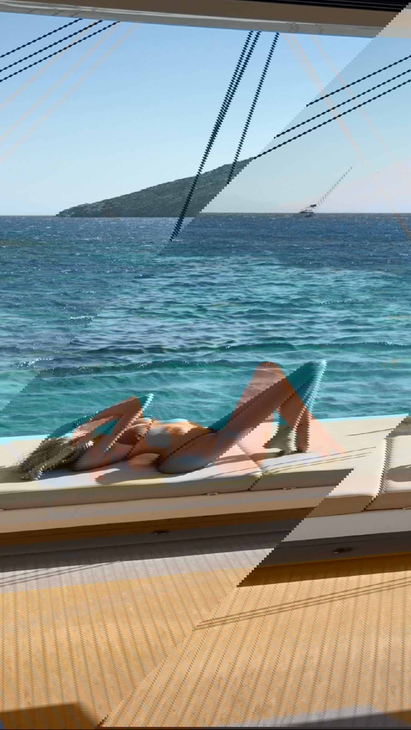 samantra_official instagram image archive image