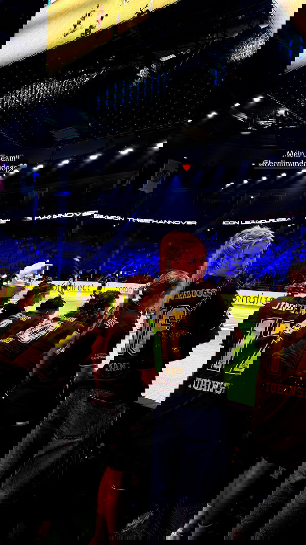 samantra_official image ~ Altpins