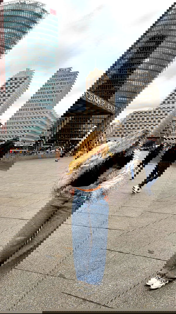 samantra_official image ~ Altpins