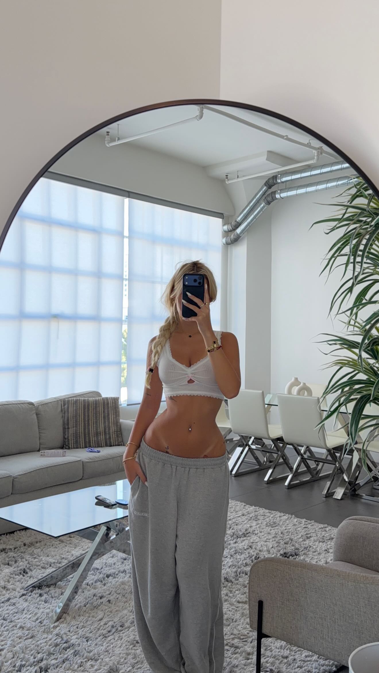 samantra_official instagram image archive image