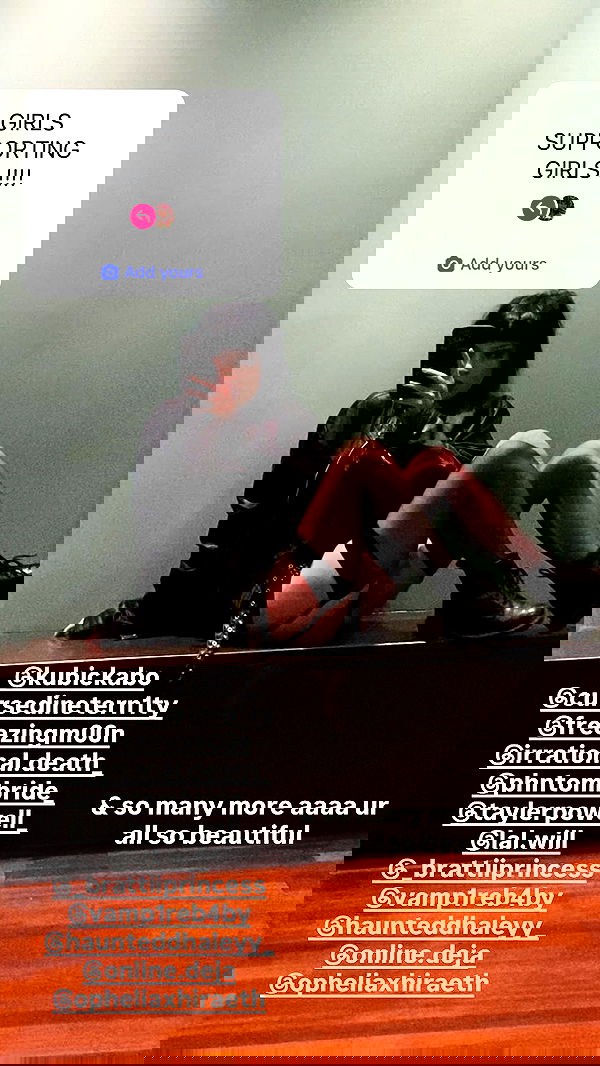 scarlett_ichor image ~ Altpins